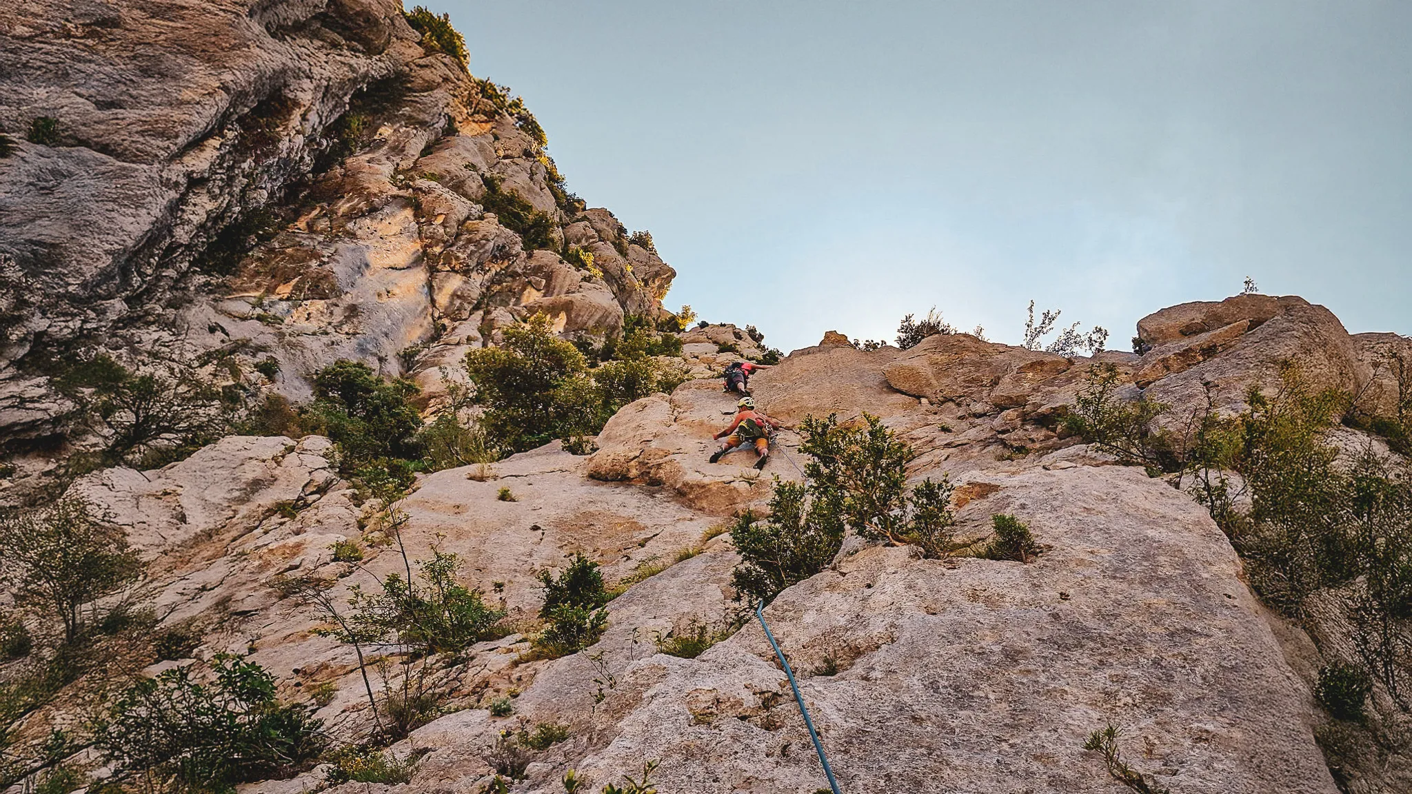 Grimpeurs en falaise dans les Gorges du Verdon, France