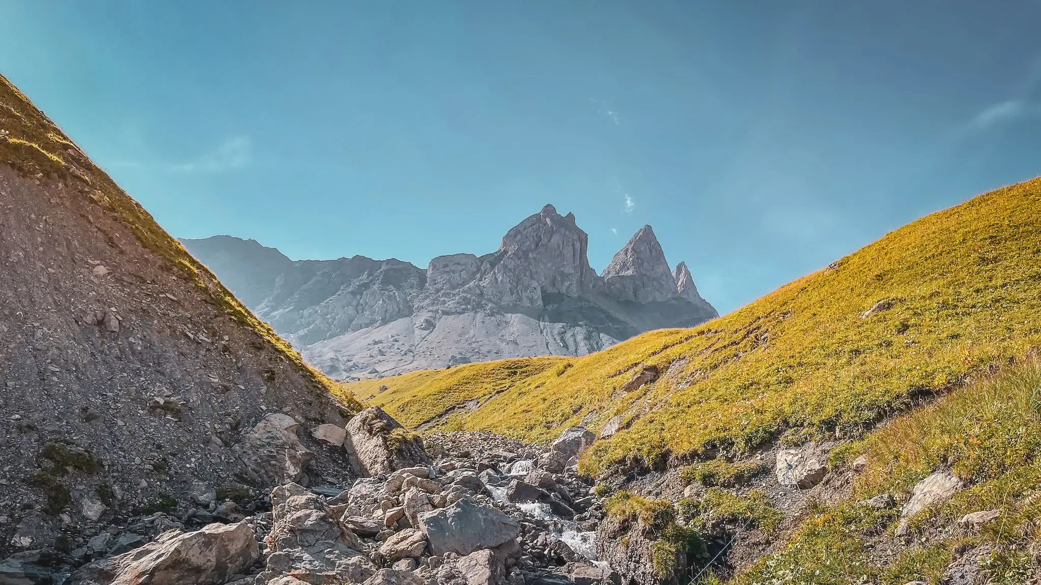Tour of the Aiguilles d'Arves in 5 days